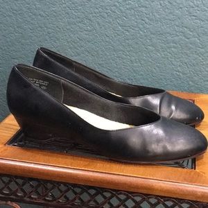 Espadrille Wedge Flats Sandal, Black Leather